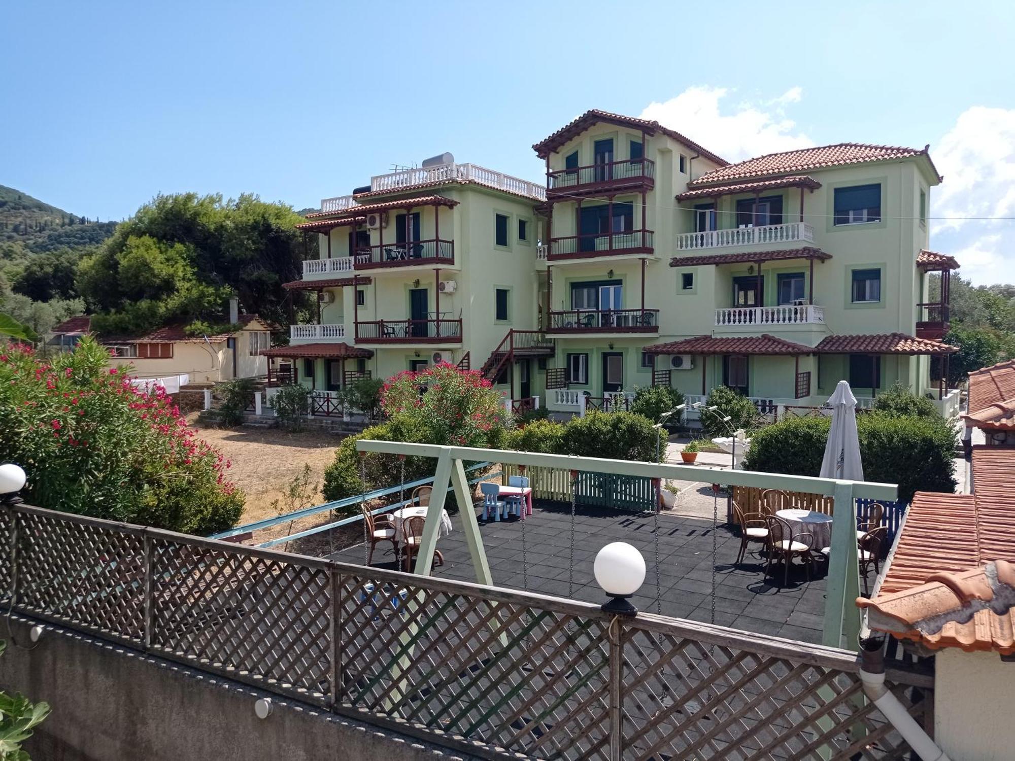 Alexandros Rooms & Studios Skopelos Exterior foto