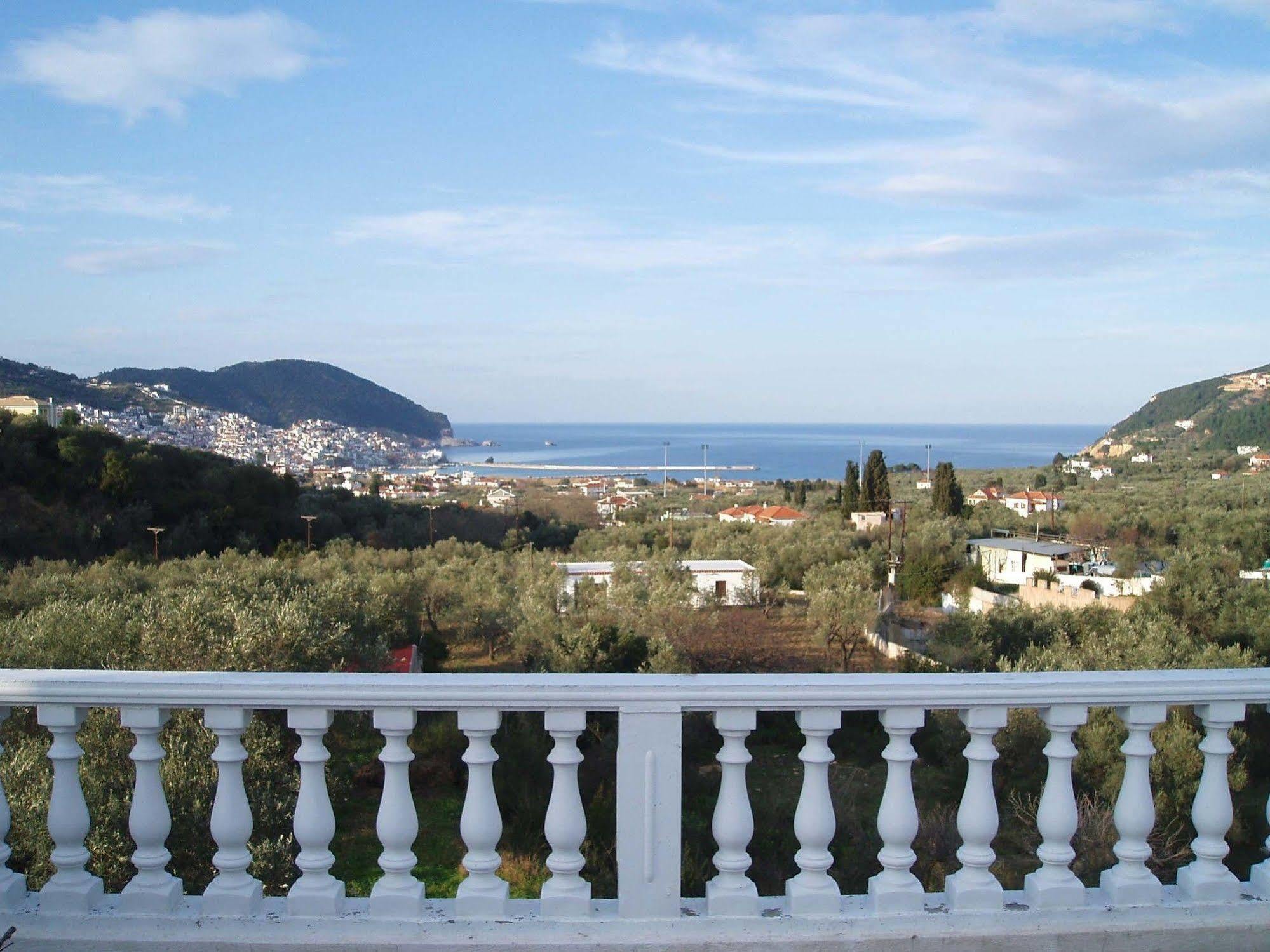 Alexandros Rooms & Studios Skopelos Exterior foto