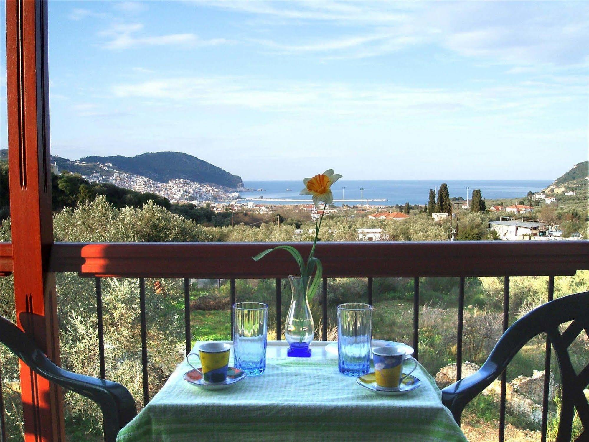 Alexandros Rooms & Studios Skopelos Exterior foto