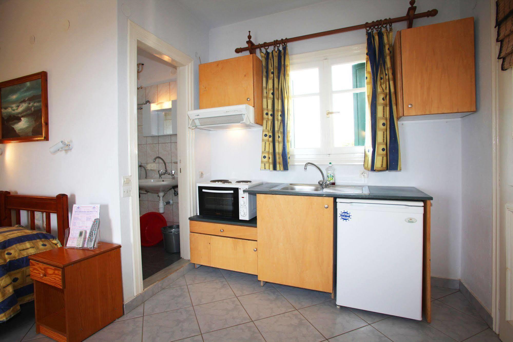 Alexandros Rooms & Studios Skopelos Exterior foto